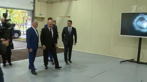 Премьер Михаил Мишустин посетил колледж "Энергия" в подмосковном Реутове