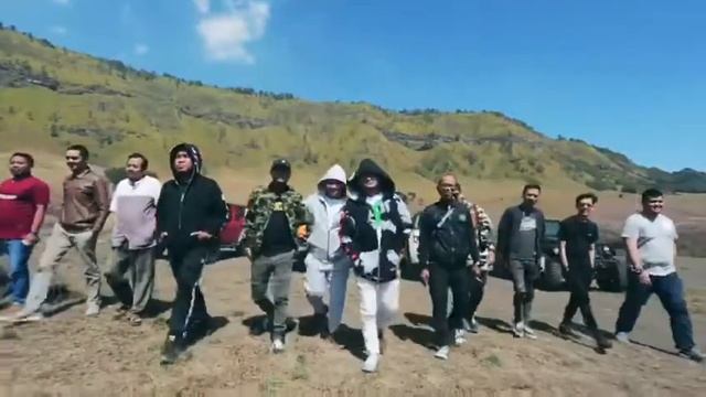 Off road to bromo with brotherhood club indonesia смотреть онлайн