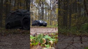 Патфайндер в осеннем лесу #nissanpathfinder #pathfinder #осень2023