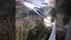 Мамкин гонщик сбежал с места аварии.