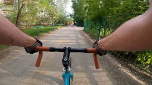 Вечерняя прогулка на велосипеде «Урал», восстановленном из праха.