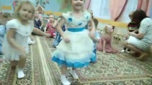 Танец "Лялечка" 2 младшая группа