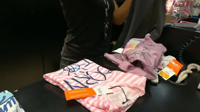 VLOG купила много вещей, новие конфетки Fruit Tella смотреть онлайн