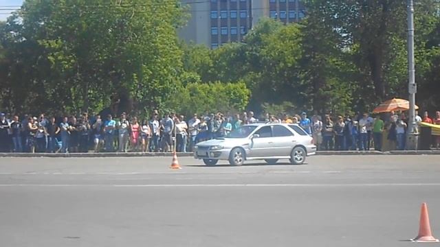 14 июня - Фигурный пилотаж - пл.Свободы / город Барнаул (видео D.Roma) смотреть онлайн