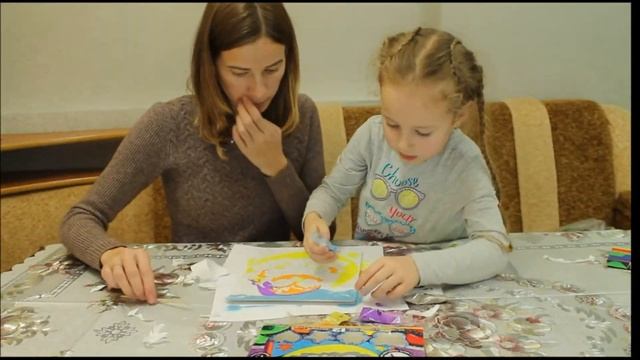 Рисуем разноцветным песком веселую картину. Sand Art. Сова. смотреть онлайн