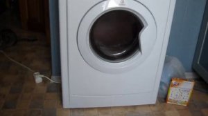 Стиральная машинка INDESIT IWUE 4105