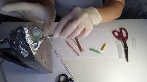 Тычинки из горячего клея