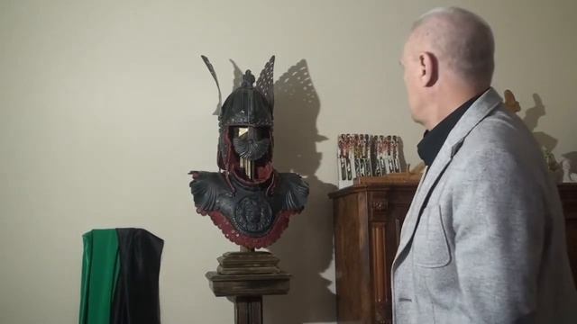 Горжет польского крылатого гусара (Уроки скульптуры и рисунка) смотреть онлайн