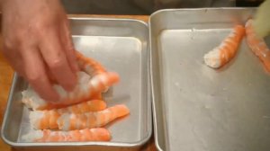 КРЕВЕТКИ Морские Обработка и Приготовление | ЯПОНИЯ Морепродукты _ Full-HD.mp4