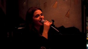 Над землёй летели лебеди