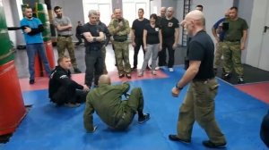 Тактика ближнего боя.  Семинар.  В Крючков.  Пресечение попытки захвата.