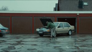Saab или Volvo? (кадры из Шведской драмы  "Вторая жизнь Уве/En man som heter Ove",2015)