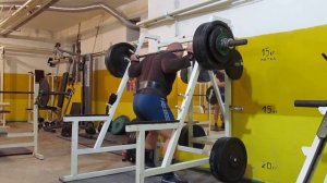 присед 150 кг на 15 повторений