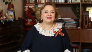 "ВОЛХОВСКАЯ ЗАСТОЛЬНАЯ". Исполняет народная артистка России Надежда КРЫГИНА.