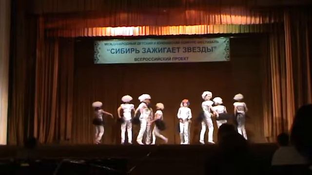 "То ли люди, то ли куклы"_"Зато счастливые" смотреть онлайн