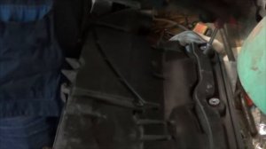 Замена воздушного фильтра Ford Fusion 1.6i