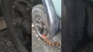 Накачиваем колесо грузовика автомобильным компрессором Аргессор 160