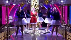 Выступление академии вокального творчества и Елизаветы Соколовой. Песня «Снежинка»