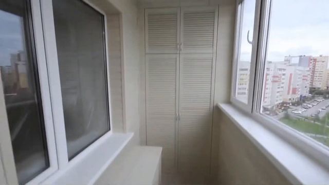 Отделка стеновым паркетом из липы от Мой Балкон смотреть онлайн