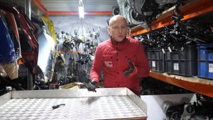 Впечатляющая классика. Чем удивляет старый движок от Mercedes? (М111.942)