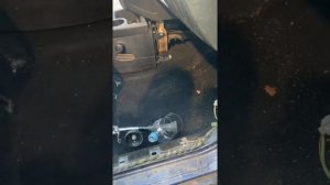 Очищаем ковролин автомобиля новым способом!