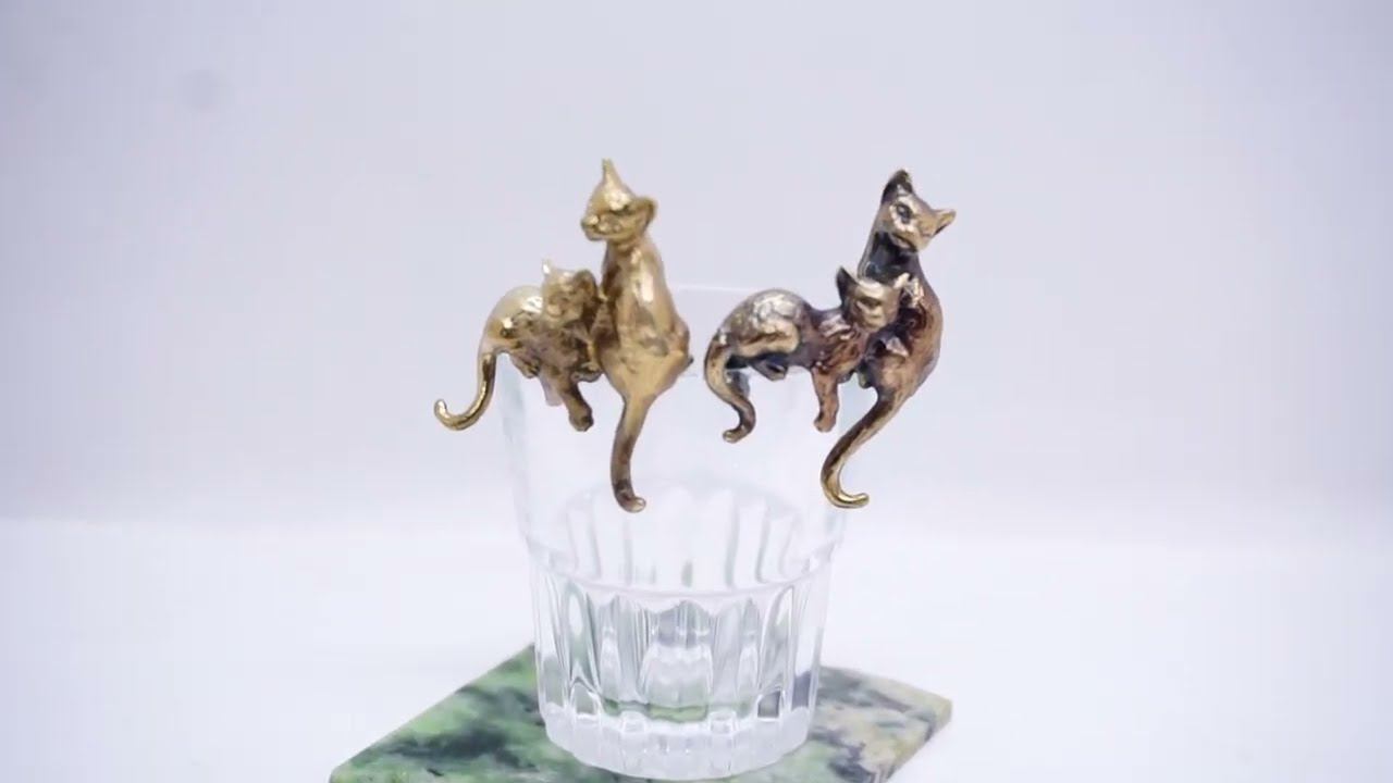 Фигурка на стакан "Кошки" собутыльник (латунь, бронза) сувенир кошка 3909 Хорошие Вещи