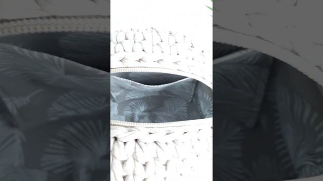 Вязаная круглая сумка из трикотажной пряжи смотреть онлайн