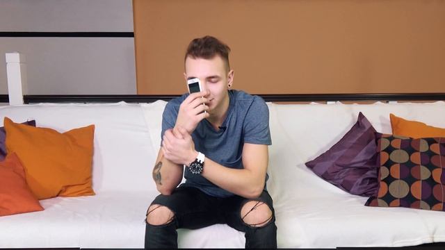 КАК СТАТЬ ДАЛЬТОНИКОМ ЗА 5 МИНУТ / КАК ВИДЯТ ДАЛЬТОНИКИ смотреть онлайн