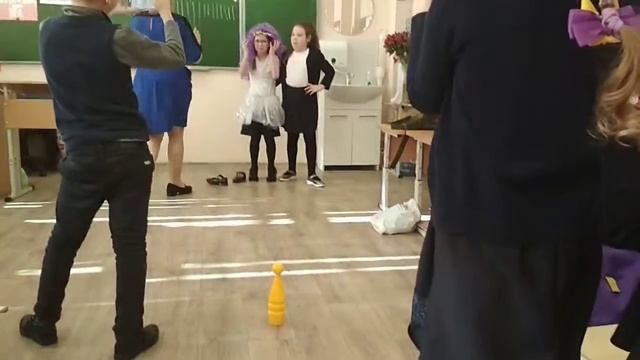 Короче праздник февромарт чек смотреть онлайн