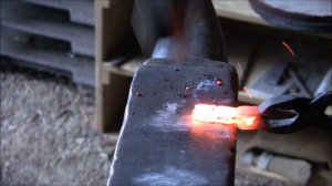 Blacksmithing- Forging Iron from Iron Ore (Experiment)