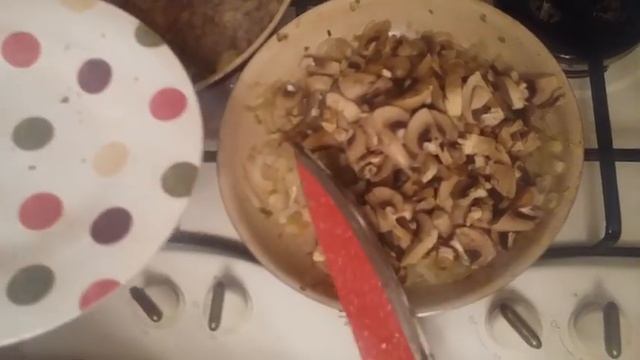 ГОТОВИМ С ЛЮБОВЬЮ!КАРТОФЕЛЬ С ФАРШЕМ,ЗАПЕЧЕННЫЙ В ДУХОВКЕ. смотреть онлайн