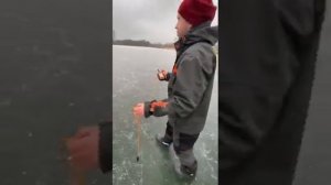 Работа эхолота Практик 6М , через лёд!