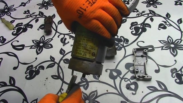 Разборка советской электродрели 1975 года. смотреть онлайн