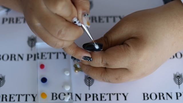 BORN PRETTY White and Clear Blooming Gel Polish смотреть онлайн