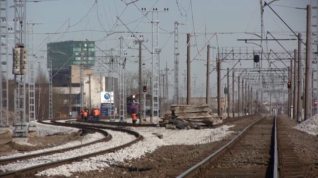 Электропоезд ЭР2-1027 на перегоне Юлемисте-Таллин / ER2-1027 EMU between Ülemiste and Tallinn