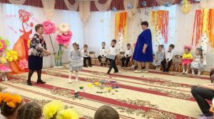 День матери в старшей и подготовительной группе