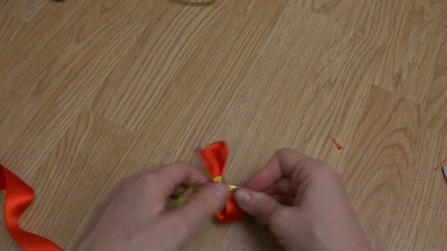 My vision/How to make bows on the Christmas tree.Как сделать бантики на елку. Новогодние бантики. смотреть онлайн