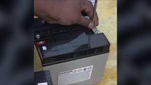 Reemplazando baterías Smart-UPS APC 2200