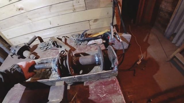 Самодельная ЛЕБЁДКА из МЯСОРУБКИ+ шуруповерт. Доработка