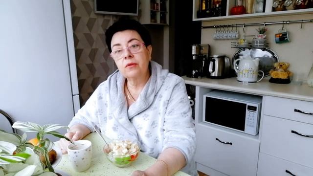 313.Мукбанг. Завтрак - фруктовый салат и кофе! ☕?#мукбанг#завтрак#фруктовыйсалат#влог#жаннаэйвазова