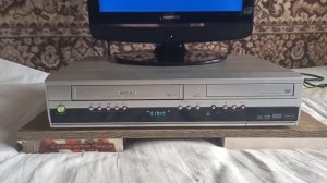 Видеомагнитофон  рекордер Toshiba D-VR40 DVD/VCR/Hi-Fi (Китайское говницо!!!)