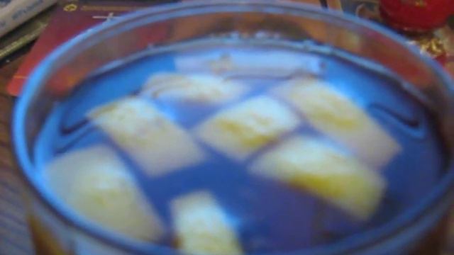 КРАСНАЯ ВОДА В СТАКАНЕ !!! смотреть онлайн