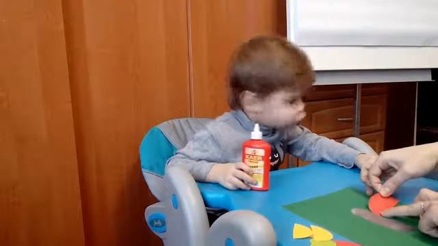 Поделка из бумаги Бабочка Идея для творчества с ребенком смотреть онлайн