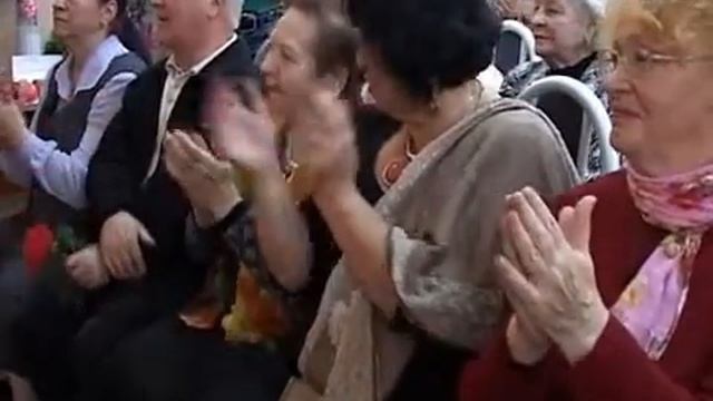 В третей библиотеке Череповца прошел фестиваль цветов смотреть онлайн