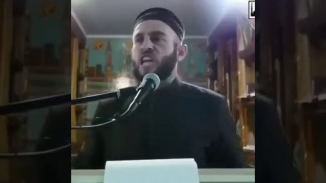 Это все харам. Женщина должна сидеть дома. Ислам смотреть онлайн