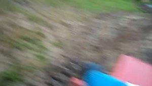 Прицеп самосвальный с гидроприводом. Мини трактор МТЗ-132. Выгрузка из прицепа.