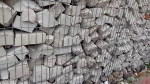 Габион из битых кирпичей