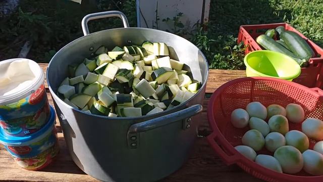 Кабачковая Икра с майонезом и луком!!