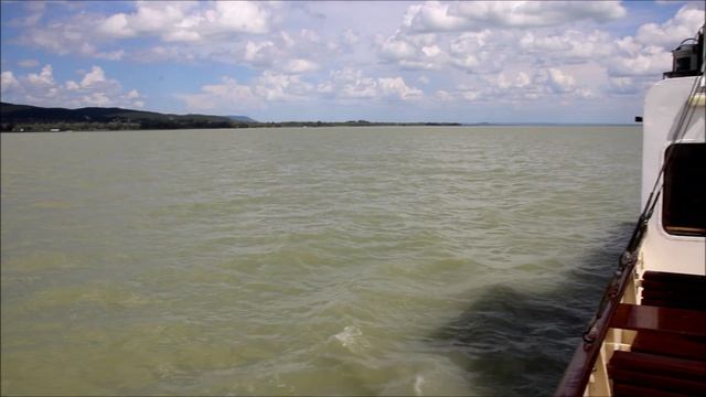 Путешествия по Венгрии. Прогулка по озеру Балатон на ретро судне Helka.