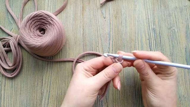 Урок 1. Идеальная косичка крючком. Воздушная петля.
